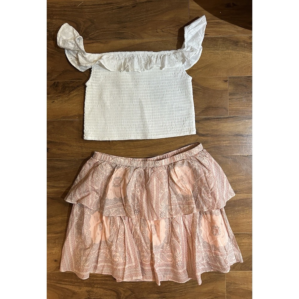 Boho-chic 2 Piece Set White Smocked Off Shoulder Top & Paisley Tiered Skirt M